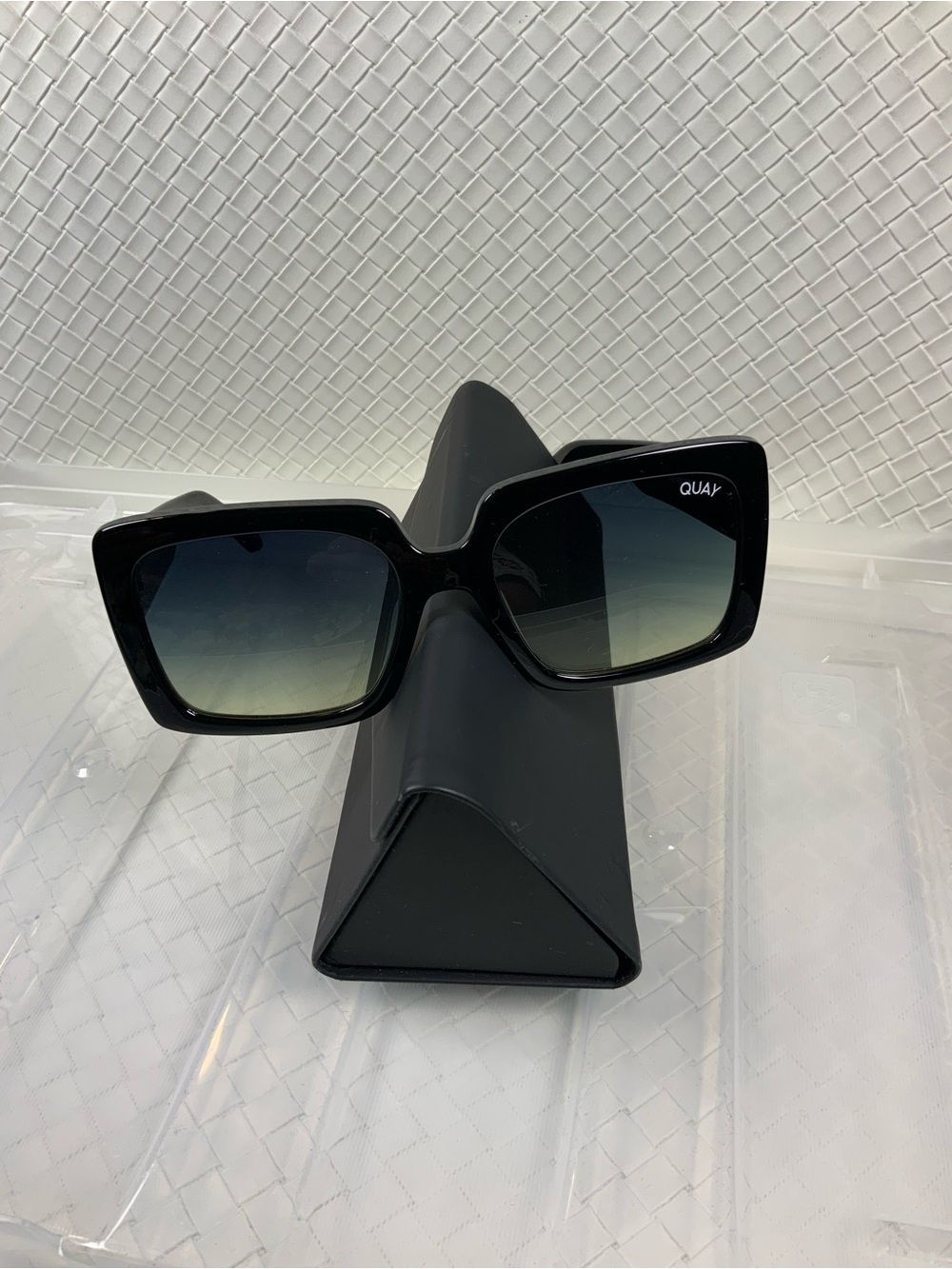Quay Australia Black Square Sunglasses with Gradient Lenses